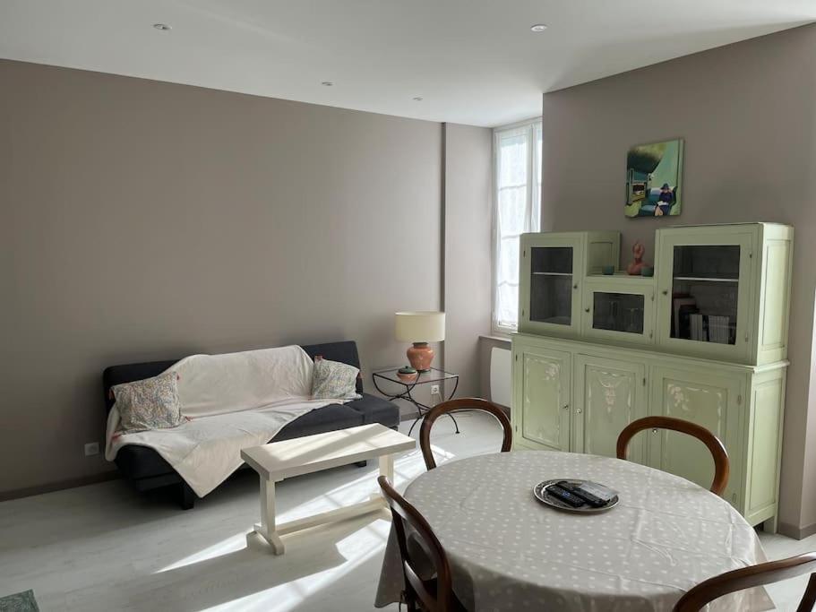 Superbe Appartement Plein Centre Мийо Экстерьер фото