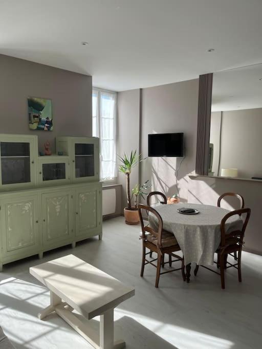 Superbe Appartement Plein Centre Мийо Экстерьер фото
