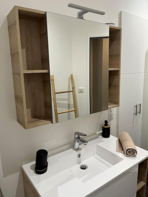 Superbe Appartement Plein Centre Мийо Экстерьер фото