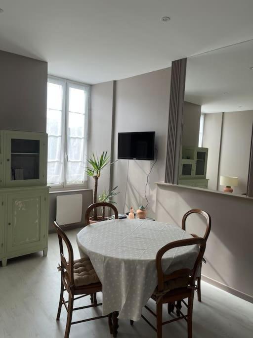 Superbe Appartement Plein Centre Мийо Экстерьер фото
